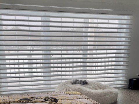 Hunter Douglas Dealer Image